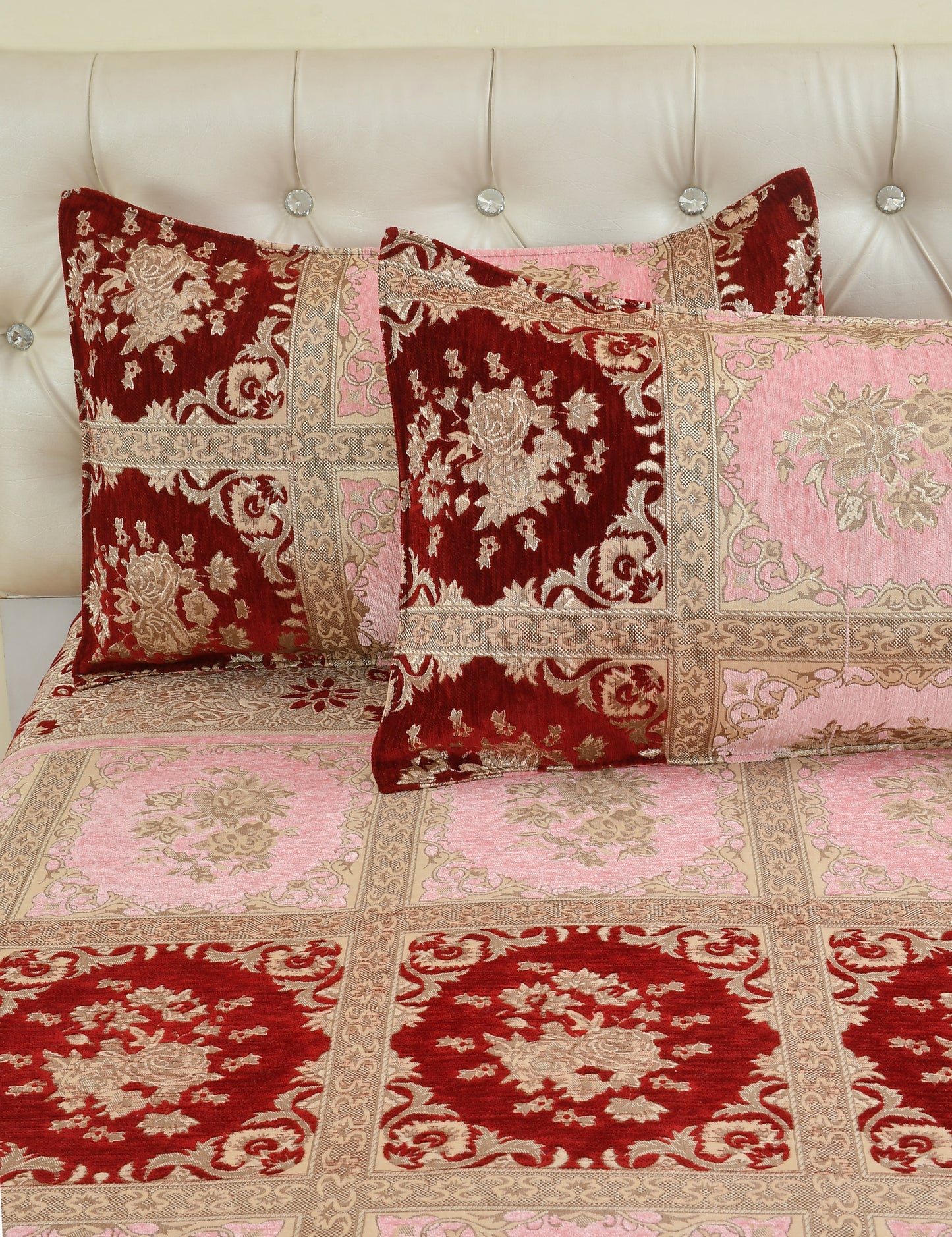 Jayvaam Luxury Velvet Bedsheet – King Size Luxury Bed Sheet – Ultra Soft, Cozy & Warm Bedding for Bedroom – Hypoallergenic & Elegant Velvet Texture (Checkmate Pink, Velvet Bedsheet)
