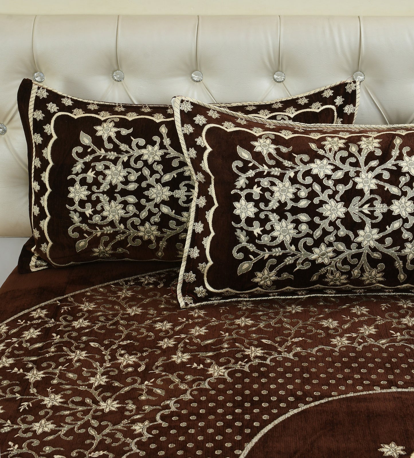 Jayvaam Luxury Velvet Bedsheet – King Size Luxury Bed Sheet – Ultra Soft, Cozy & Warm Bedding for Bedroom – Hypoallergenic & Elegant Velvet Texture (Crystal 01 Coffee 100X100, Velvet Bedsheet)
